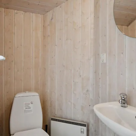 Stunning Home In Hvide Sande With Sauna * Havrvig
